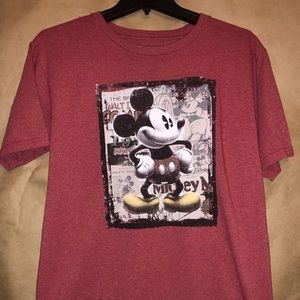 Disney Men’s Mickey Classic T-shirt Red small